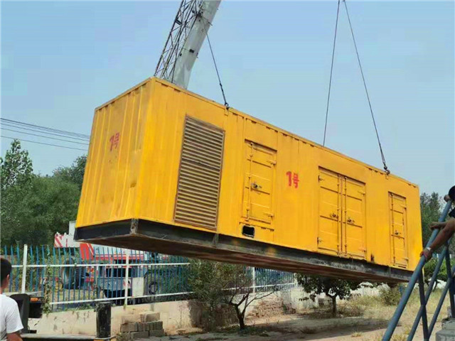 曹县300KW柴油发电机组油耗是多少？